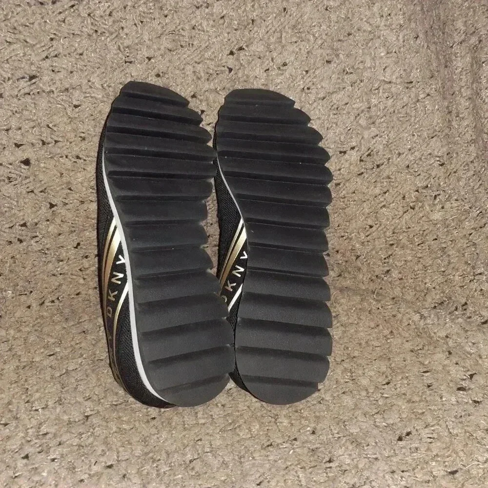 DKNY-Abbi Pull On Sock Sneaker-Air Knit-Black/White/Gold-Sz 9.5-Near Mint - Picture 8 of 8